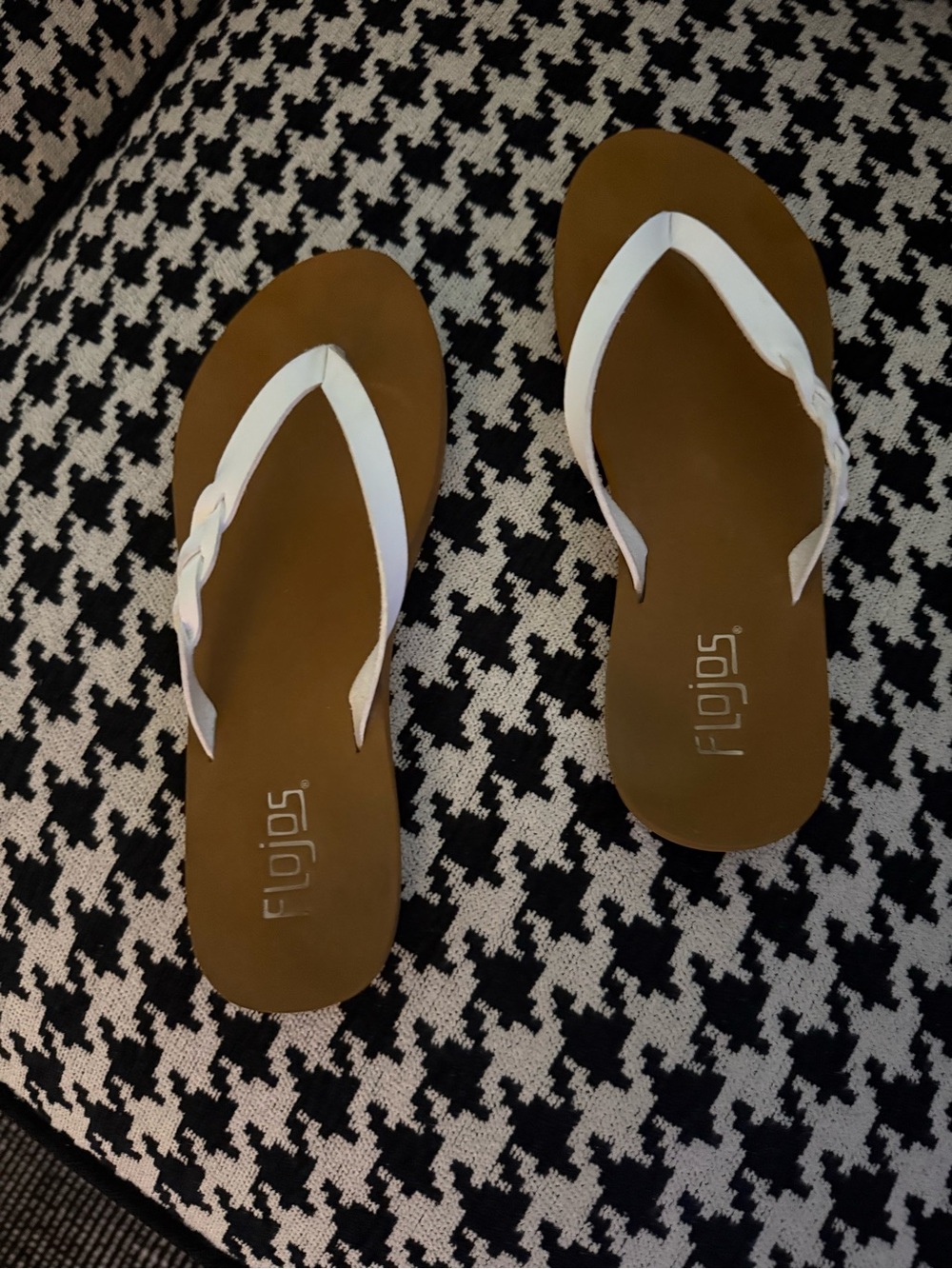 Flojos White Strap Flip Flops❗️ - Picture 3 of 7